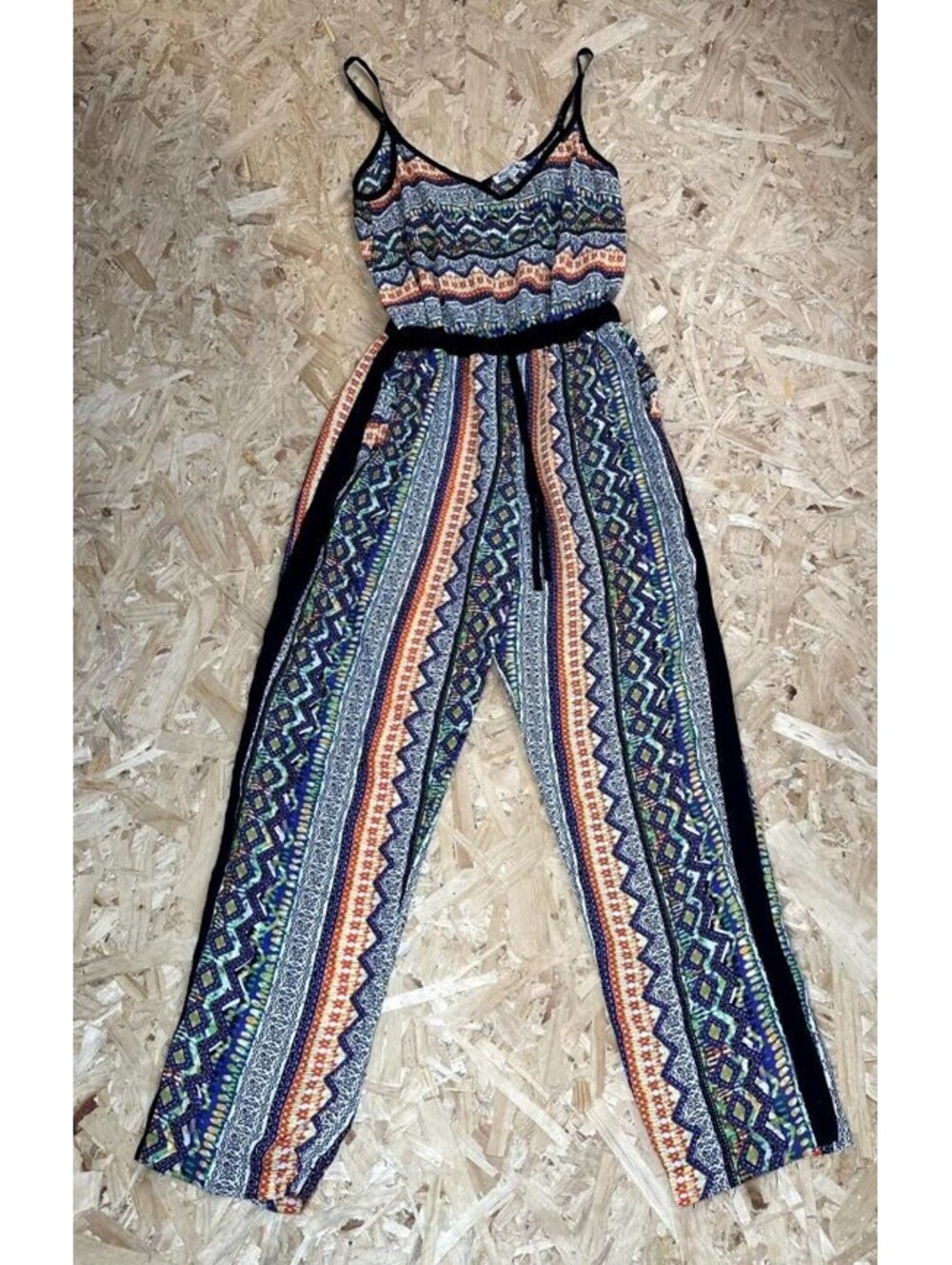 Stiletto's Women's Jumpsuit Size L Multicolor Geometric Tribal Print Spaghetti